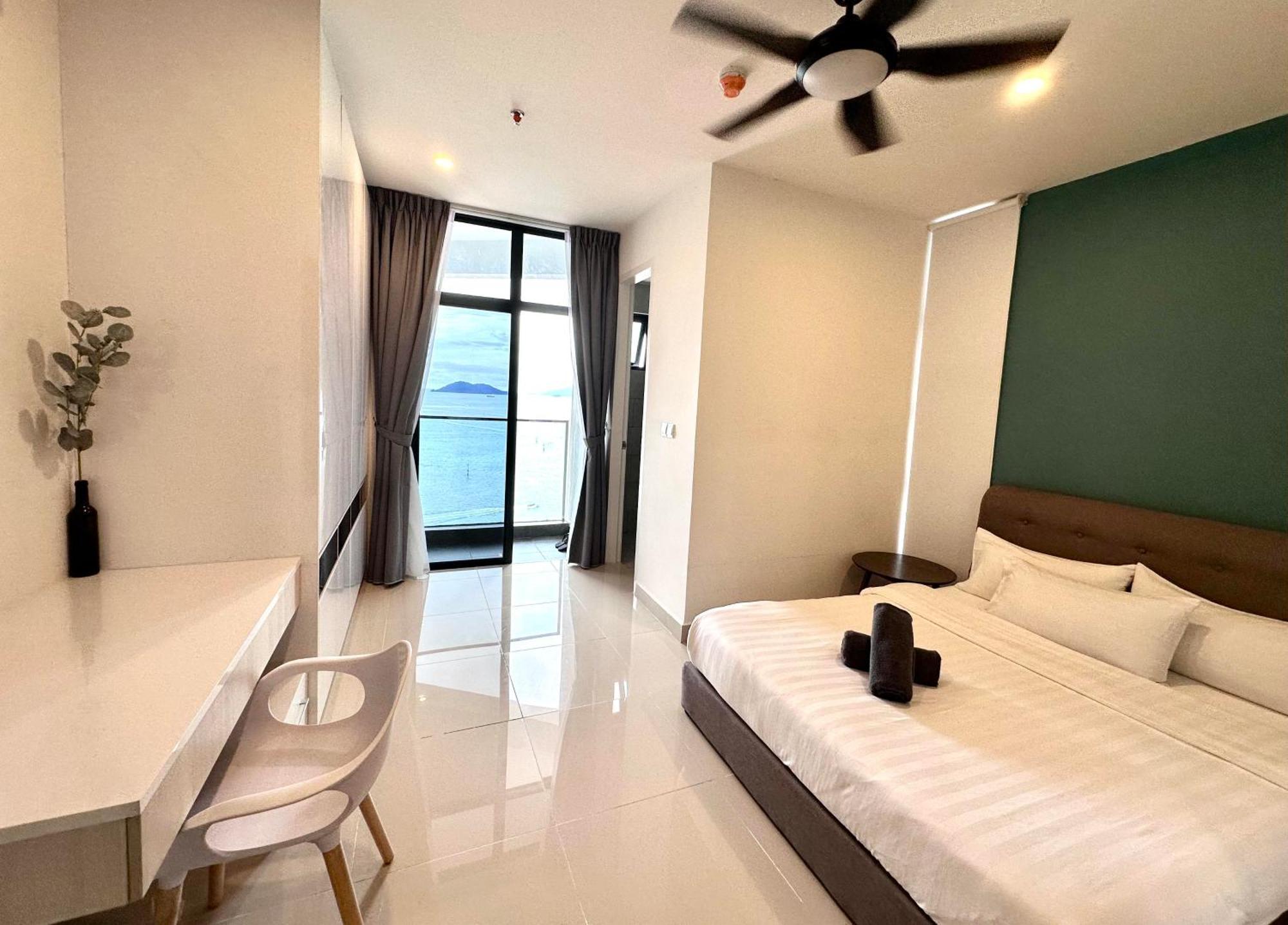 Kota Kinabalu City Centre @ The Shore By Casa Yolo ภายนอก รูปภาพ